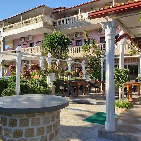 Flamingo Apartments Moraitika Corfu Exterior foto