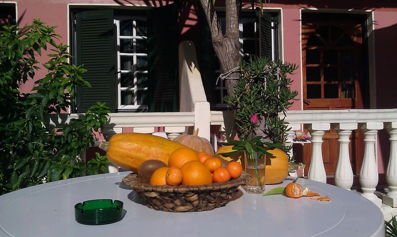 Flamingo Apartments Moraitika Corfu Exterior foto