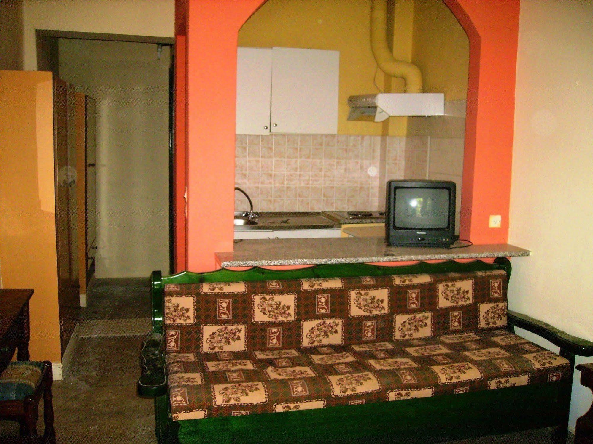 Flamingo Apartments Moraitika Corfu Exterior foto
