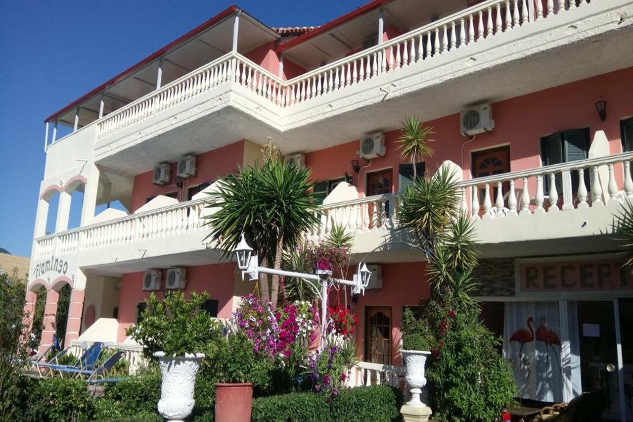 Flamingo Apartments Moraitika Corfu Exterior foto